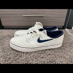 Nike SB Stephen Janoski Shoes